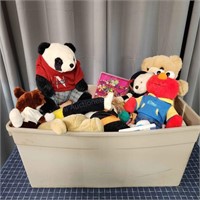 E1 20pc+ Bulk Toys: Toys, Dolls, Stuffed animals