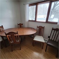 Birch Run - MI Dinning Table & Chairs w / Leaf 6