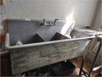 Stainless steel sink and all contents (rusty)