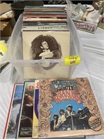 TOTE OF VINYL RECORD ALBUMS