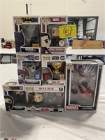 7 FUNKO POPS