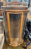 Curved Glass Curio with KEy ( NO SHIPPING)