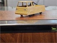 Rare Yellow Metal Tootsie Toy Truck