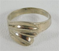 Sterling Silver Ring - Size 5.5