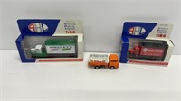 (2) American Highway Legends die cast collectible