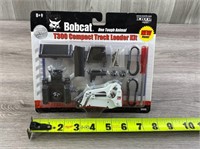 Bobcat T300 Compact Track Loader Kit, Ertl