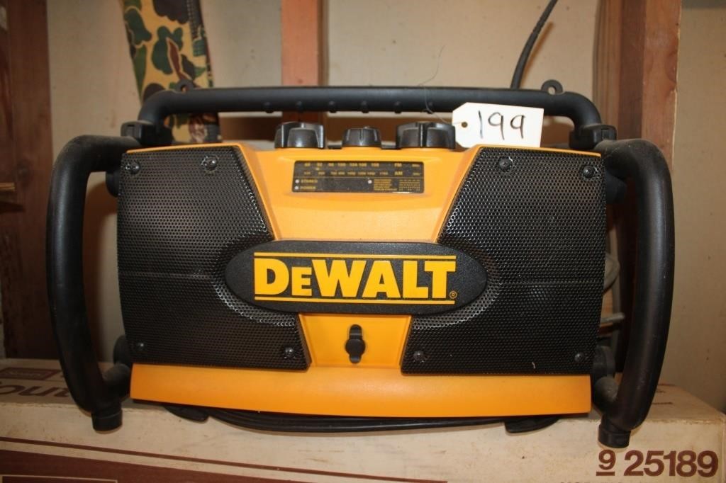 DeWalt Jobsite Radio