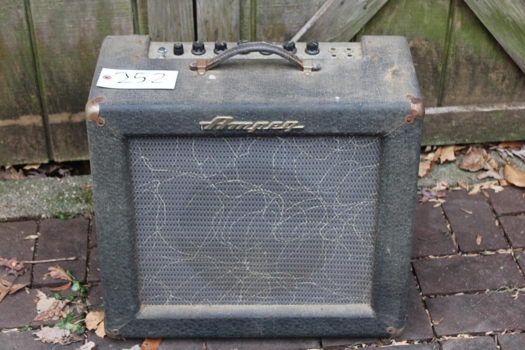 Vintage Ampeg Electric Amplifier