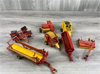 New Holland, Vicon, Krone Implements, Ertl, 1/32