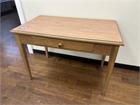 Thomasville desk with one drawer