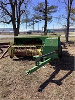 John Deere 346 Baler