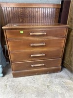 Cushman Colonial Creation No. 4-169  4Dresser with