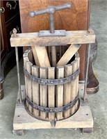 Vintage Wine Press / Fruit Press