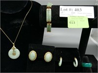 14kt Jewelry Jade Lot containing (2) pairs of earr