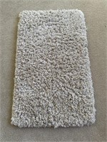 Plush rug 42”x25”