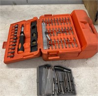 Black and decker drill and driver set