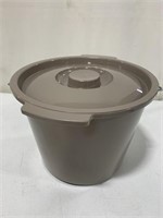 COMMODE CHAIR REPLACEMENT BUCKET 11 x8IN