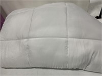 THICK BED COMFORTER CAL KING SIZE