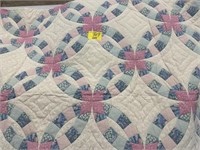 HAND STITCHED DOUBLE-WEDDING RING QUILT, PRARIE