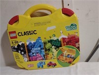 Rqq: Lego Classic 10713 Creative Suitcase 213