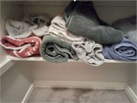 1 shelf of bath towels.