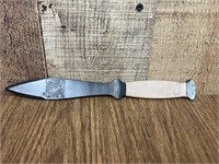 Colonial Knife