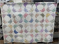 Butterfly Quilt 
Approx 79in x 62in
