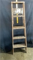 Wooden Ladder 5’