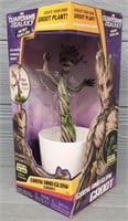 Guardians of the Galaxy Grow & Glow Groot