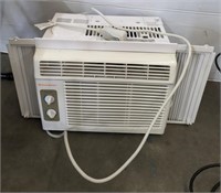 OCEAN BREEZE WINDOW AC UNIT