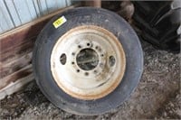 Firestone tire with rim 255/70R22.5