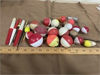 Assorted bobbers, round and pencil, large hook