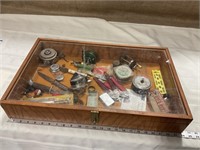 Wooden case with glass top, Shakespeare W