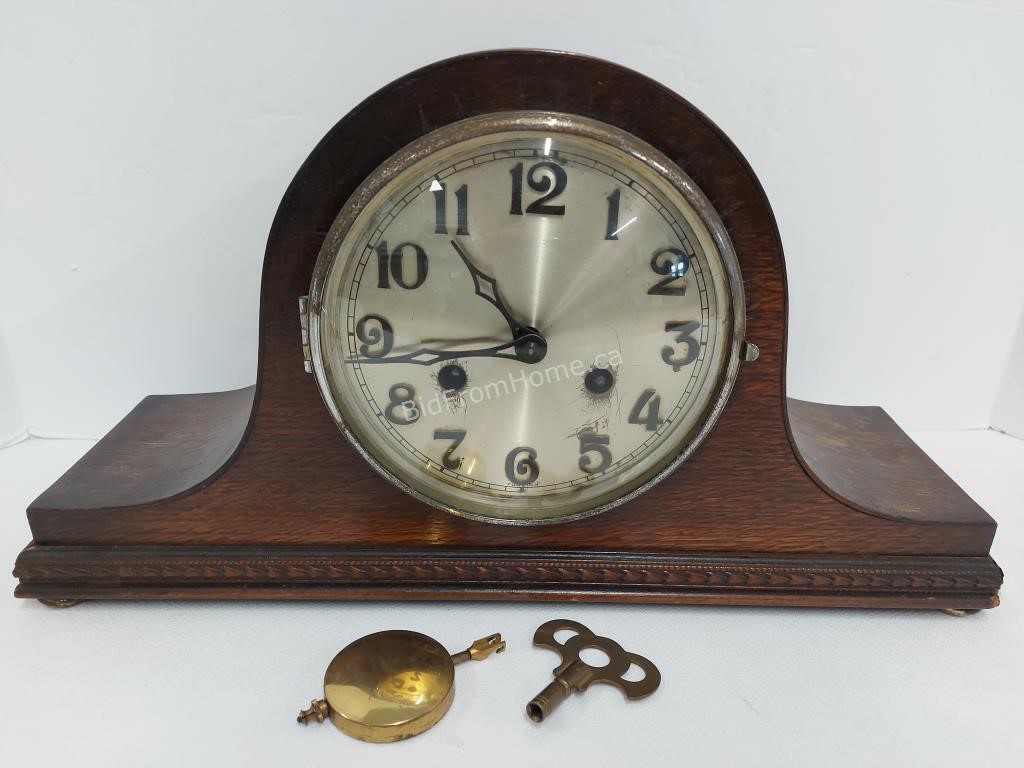 ANTIQUE MANTLE CLOCK