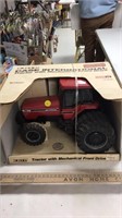 Ertl case international tractor with mechanical