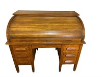 Antique 1910 Oak Rolltop Desk