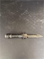 Survival Fixed Blade Knife, with compass on hilt