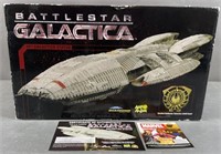 NIP 2006 Art Asylum Battlestar Galactica Statue