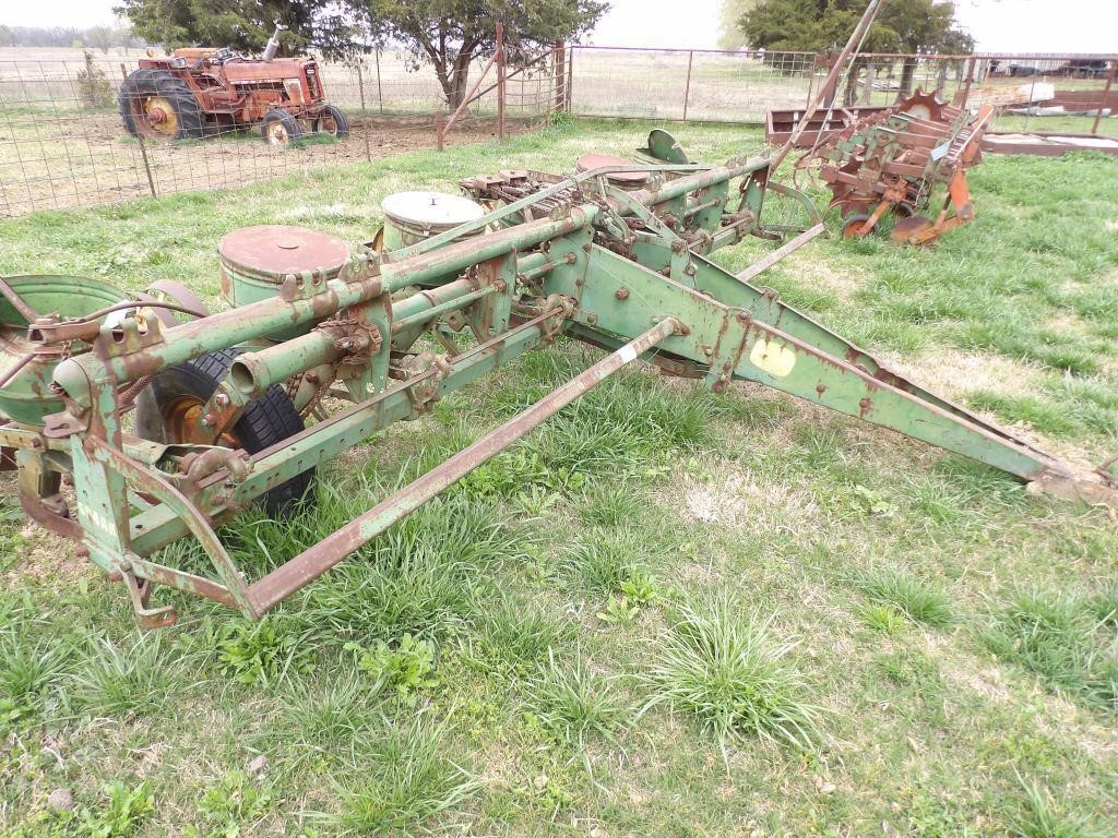 John Deere 6 row planter