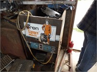 Oren Tamer Maker insulation blower