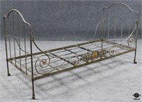 Antique Metal Day Bed Frame