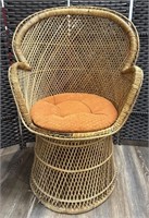 Nice Vintage Rattan Whicker Barrel Chair W