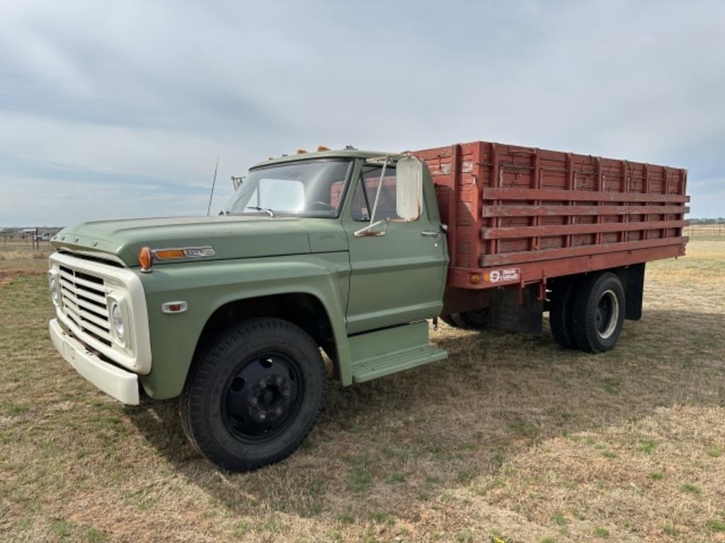 1969 Ford 600 Grain Truck