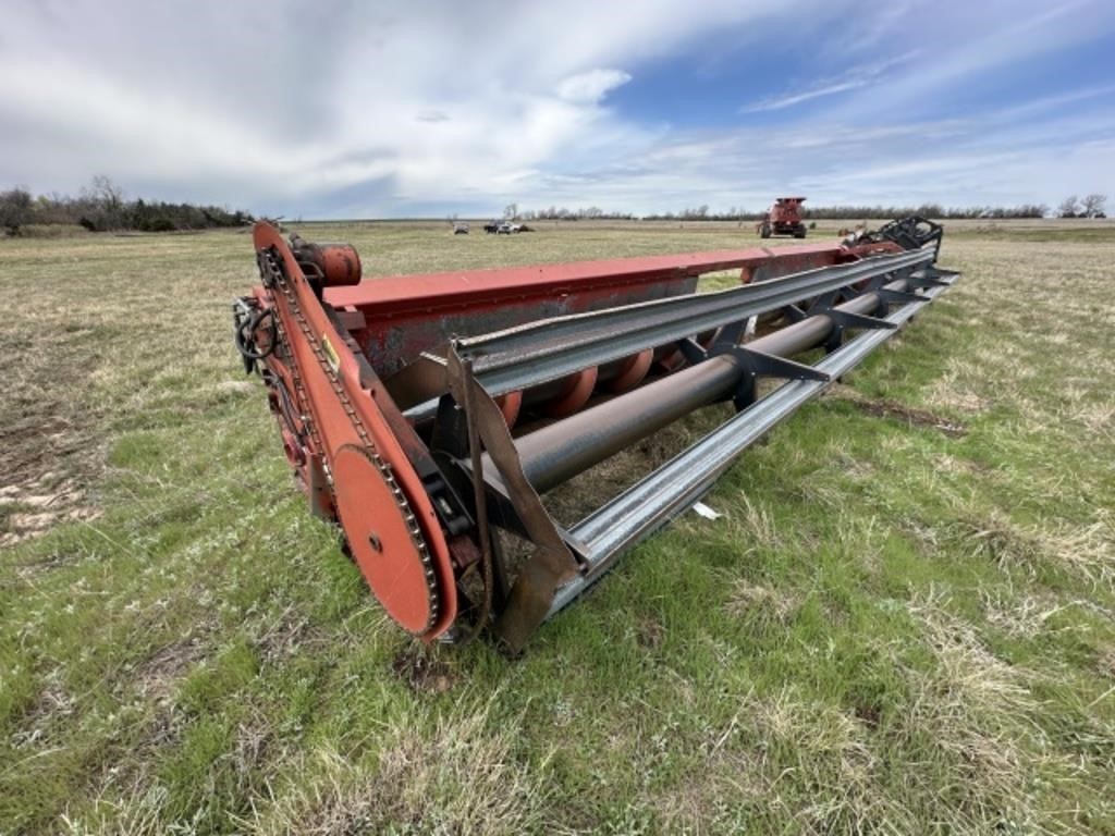 Case 1010 rigid header