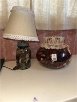 Small lamp & jar