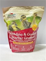 MannaPro Duckling & Gosling Starter Grower - 8 LB