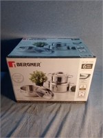 A Bergner branded 6 pieces kitchen pots, 3 pots ,