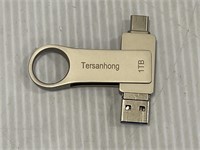 1tb thumb drive usb a & c