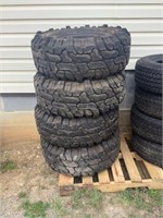 Thornbird 30x12.50-15LT Tires