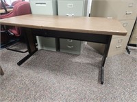 COMPOSITE AND METAL WORK STATION DESK / TABLE*